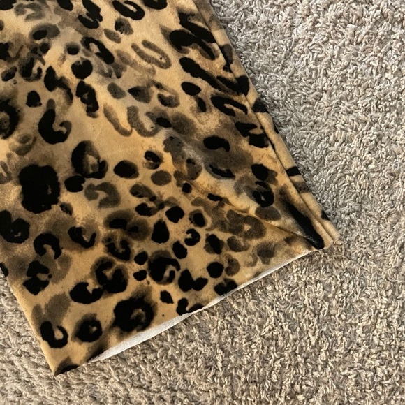 Juicy Couture Leopard Velvour Wideleg Pants Casual Fall  Winter Animalprint - Picture 3 of 5